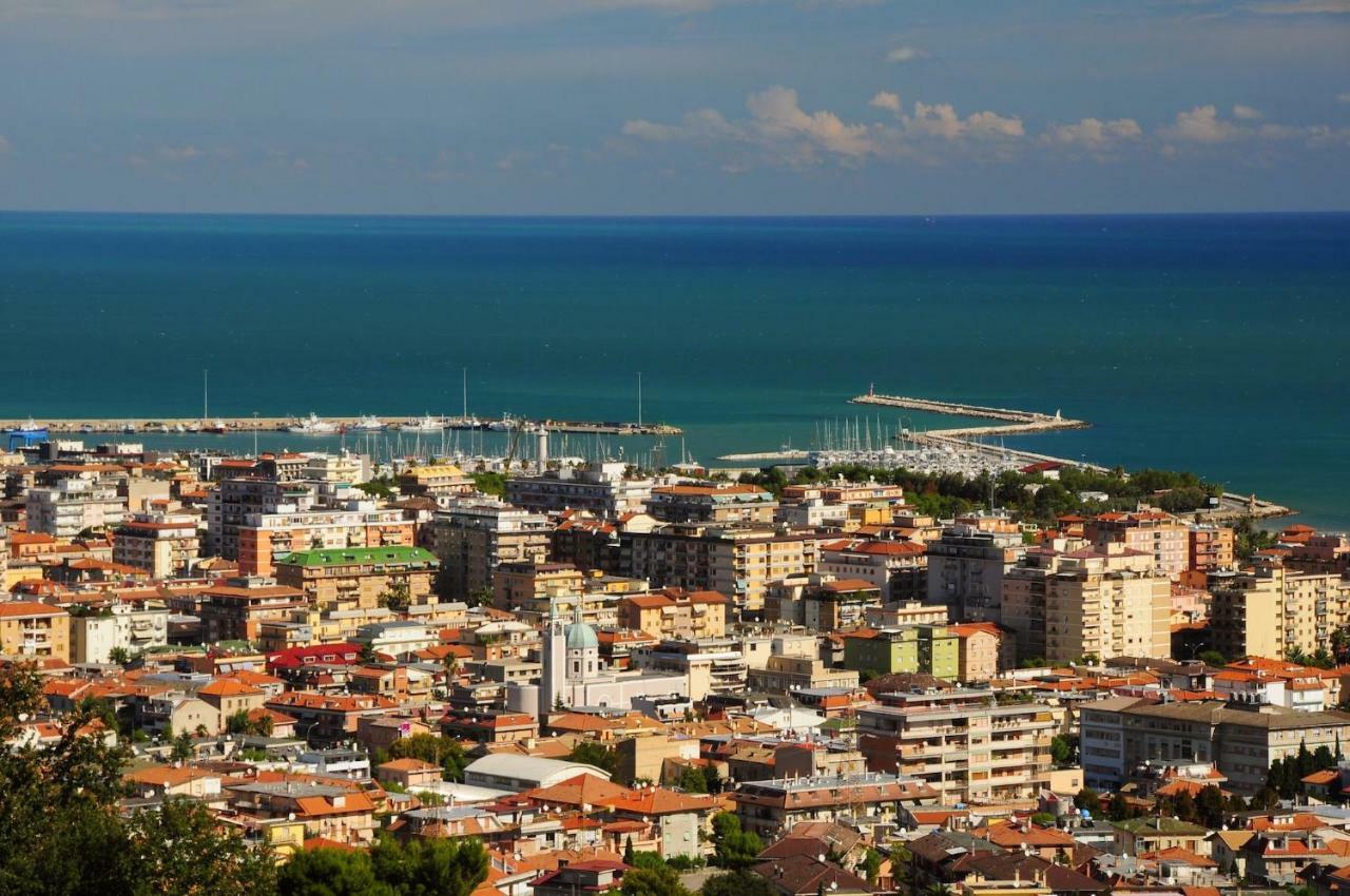 Casavacanze Estate 1 Сан-Бенедетто-дель-Тронто Экстерьер фото